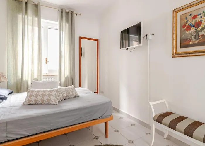 All'ombra Del Centro Storico Di * Lecce