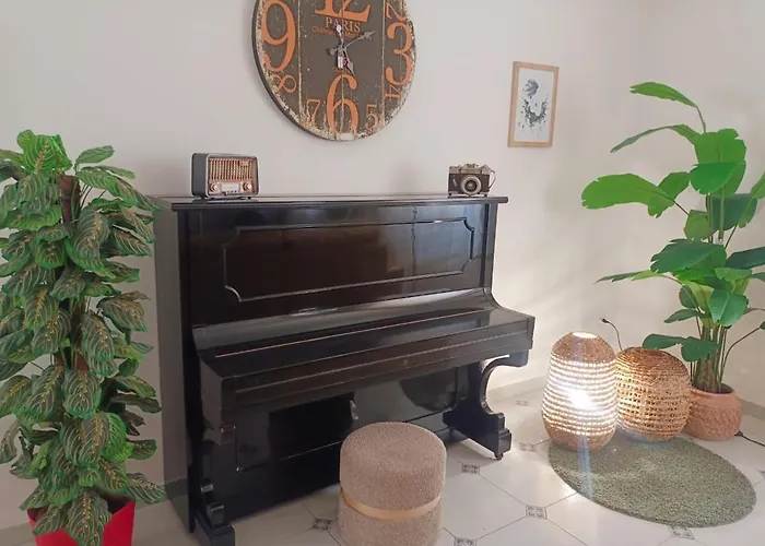 All'ombra Del Centro Storico Di *